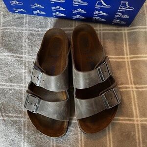 Arizona Iron women’s size 37 Birkenstocks used with box
